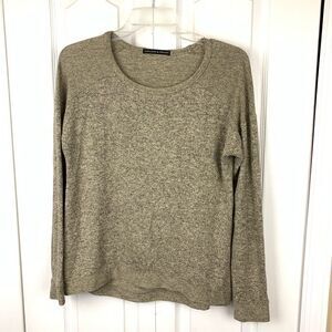 Harlowe and Graham Knit Top‎